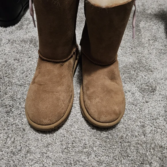 UGG KIDS CHE RIBBON LACE UP Boots KID YOUNG SIZE 3 - Picture 6 of 8
